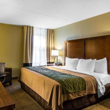 Mulberry Inn Newport News Exteriör bild