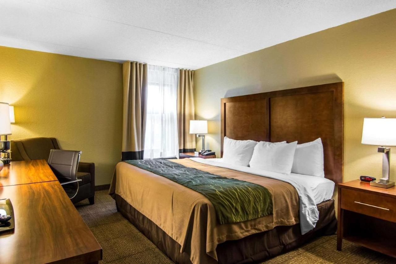 Mulberry Inn Newport News Exteriör bild