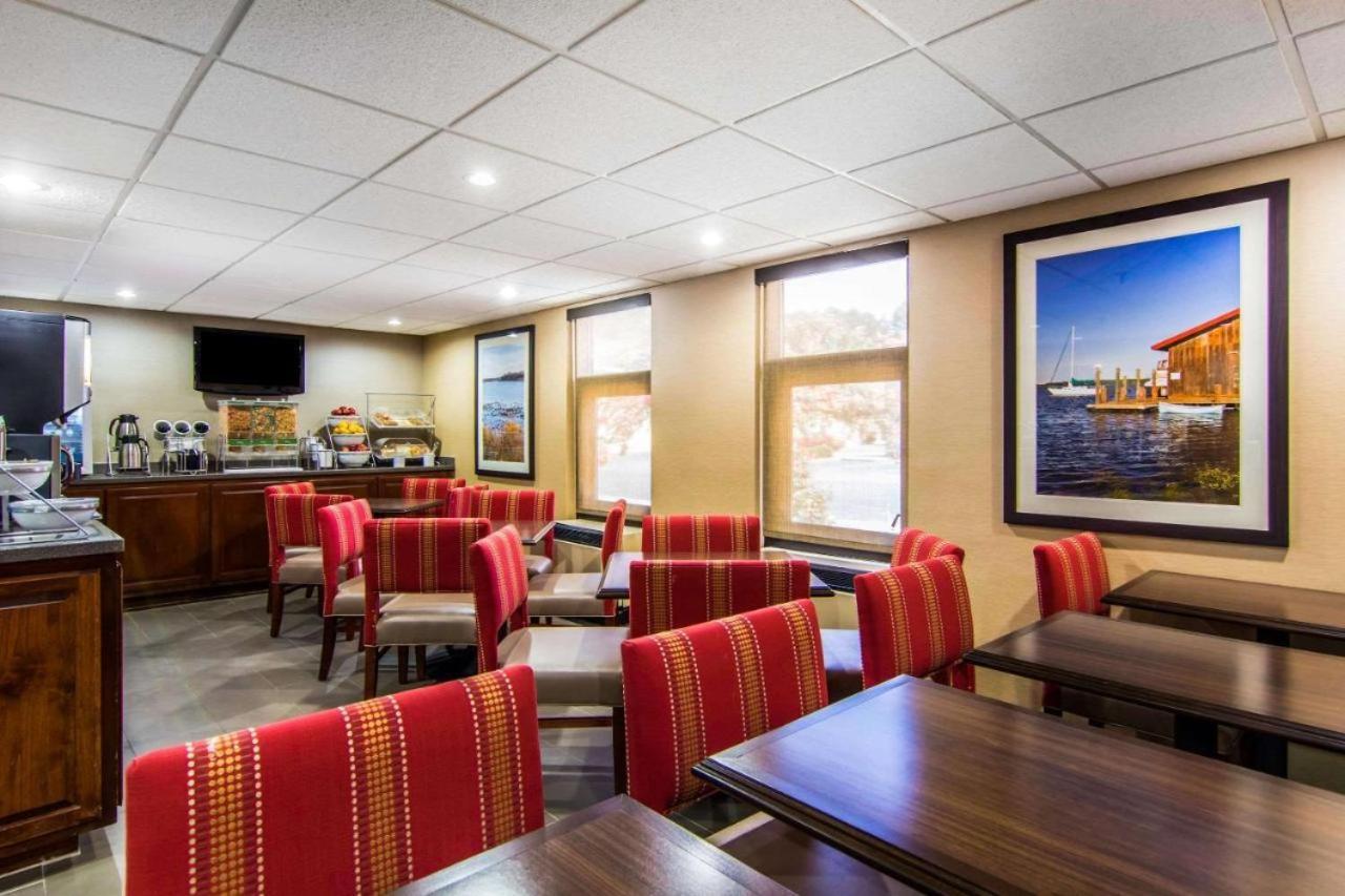 Mulberry Inn Newport News Exteriör bild
